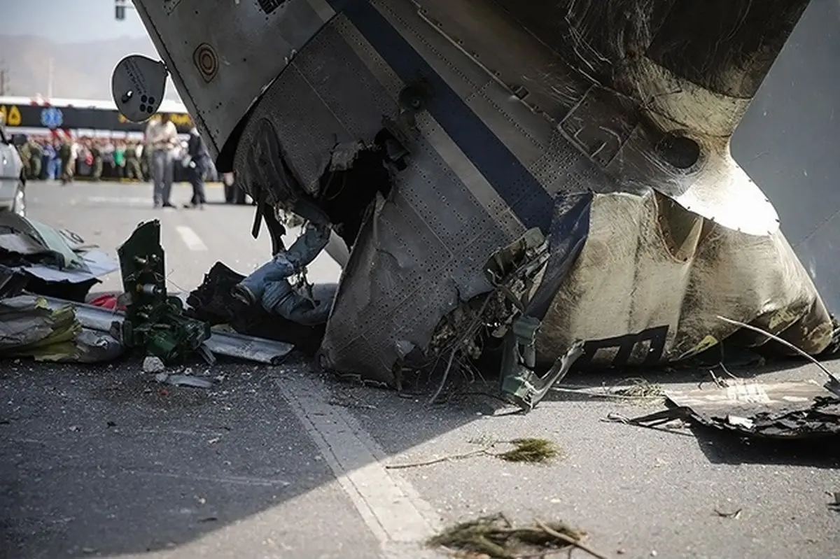 ویدئو| سقوط مرگبار دو جنگنده در یک سانحه هوایی