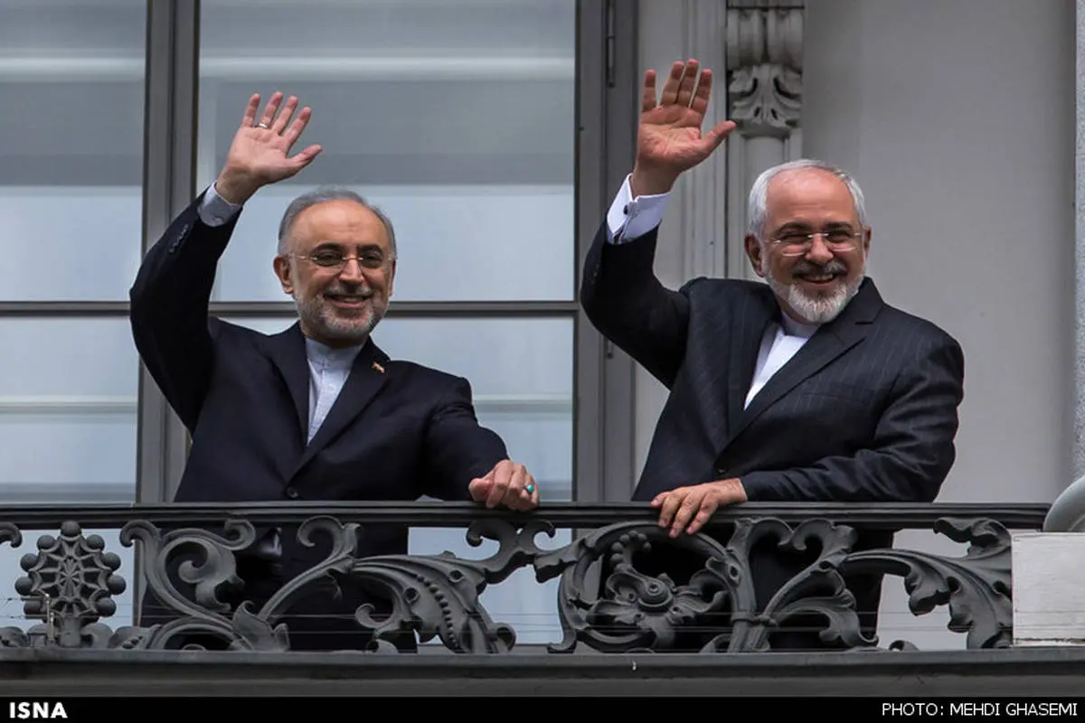 بازگشت دولت رئیسی به برجام ظریف/ مصوبه مجلس برای جلوگیری از مذاکرات موفق دوره روحانی، به پدیده نمایشی تبدیل شد