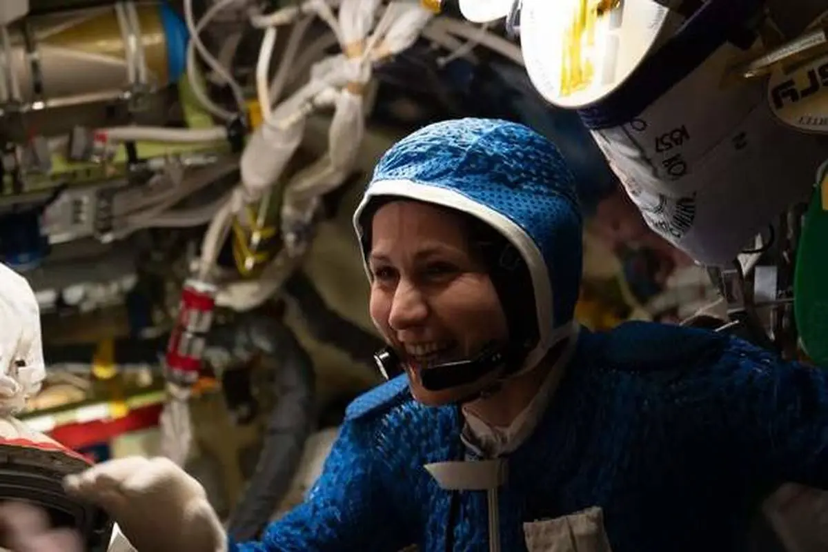 نخستین زن اروپایی در فضا پیاده روی کرد +عکس