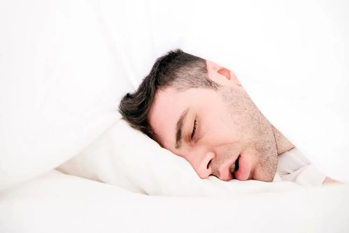 خوابیدن کج و کوله چه بلایی سر بدن شما می‎آورد؟