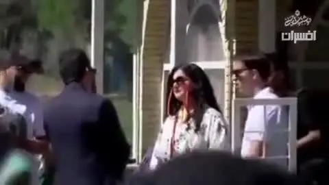فیلم/ برخورد متفاوت با دخترهای بی‌حجاب هنگام ورود به باغ ارم شیراز