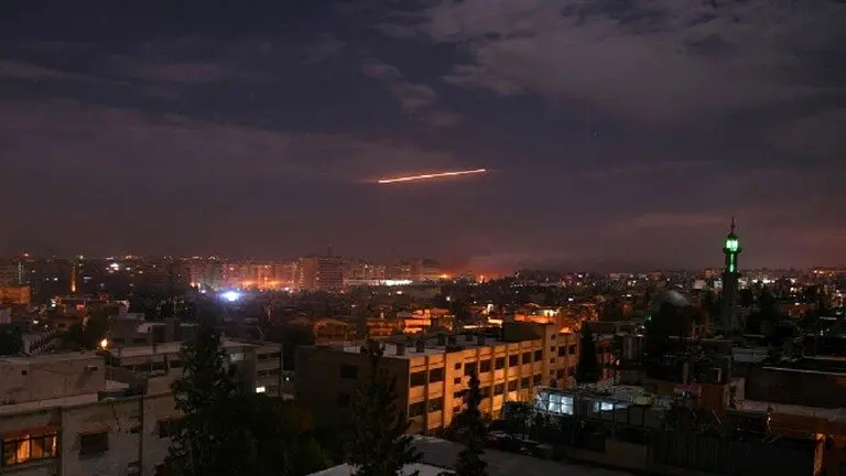مقابله پدافند هوایی سوریه با حمله اسرائیل به دمشق