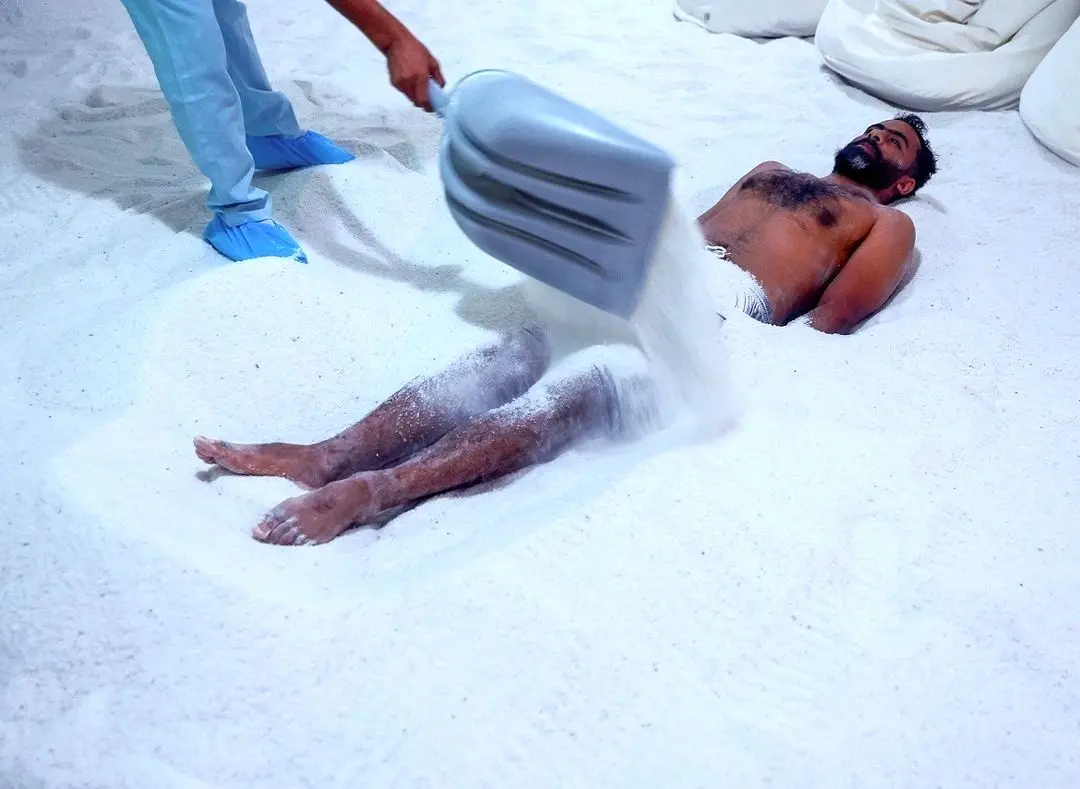 غار نمک العین امارات ۱۸ بیماری را درمان می‌کند! + عکس و فیلم