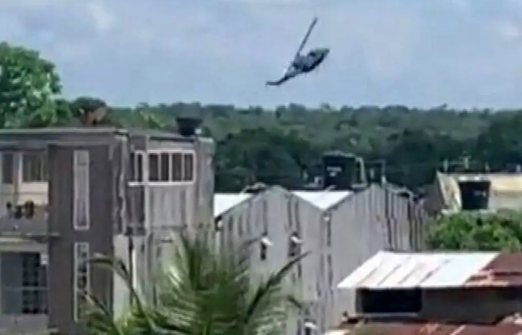 سقوط وحشتناک یک هلیکوپتر نظامی؛ ۴ عضو ارتش کشته شدند +فیلم