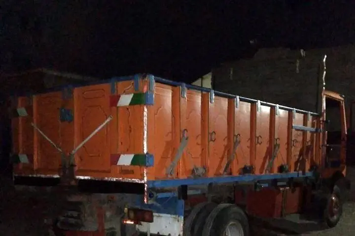فیلم| حرکات خطرناک راننده کامیونت در اتوبان زین‌الدین تهران!