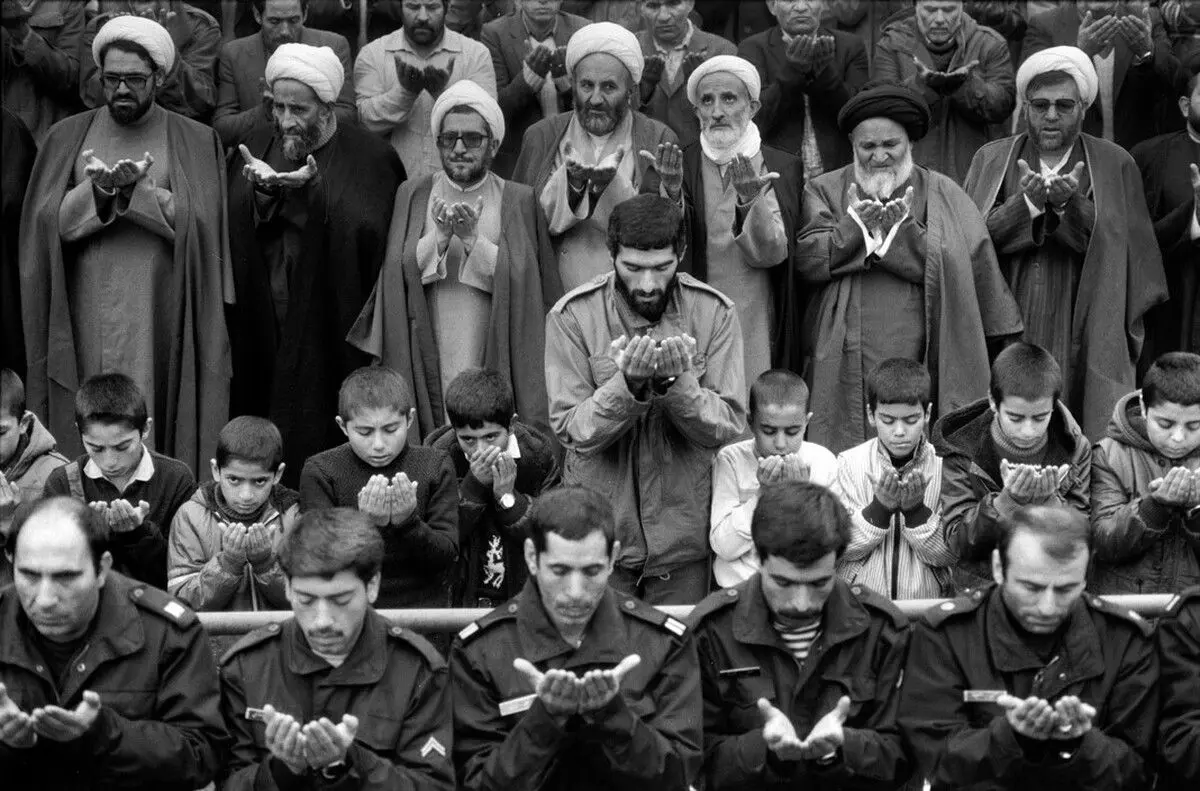 عکس هایی که عکاس فرانسوی از ایران دهه 60 گرفت