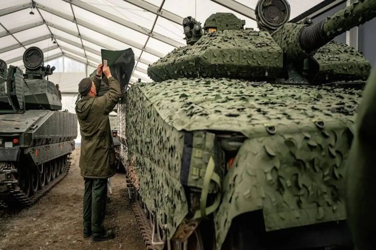تصاویر | به خدمت گرفتن خودرو جنگی پیاده نظام سوئد توسط نیرو های مسلح اوکراین