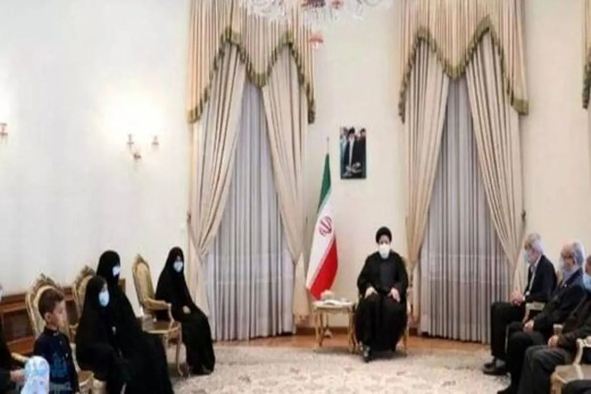 حذف تصویر امام از نشست رسمی رئیسی؟! +عکس