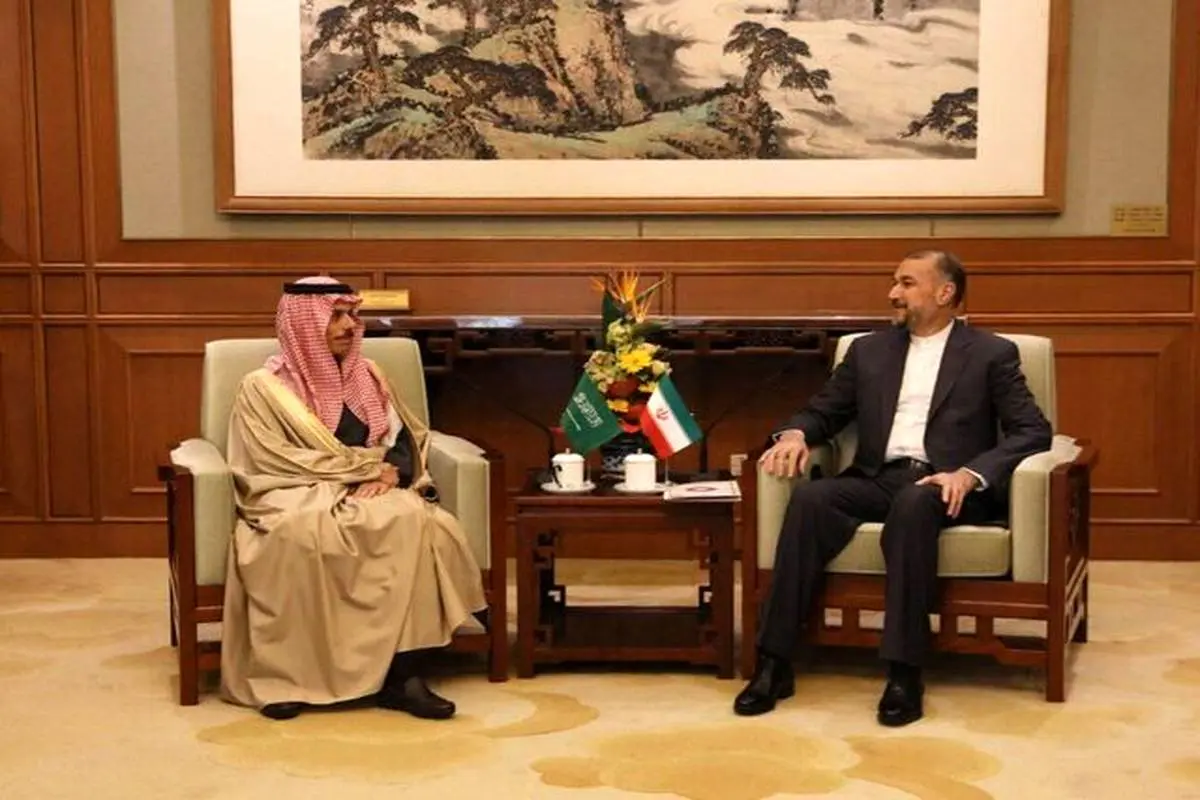 دیدار وزیران امور خارجه ایران و عربستان در پکن + عکس