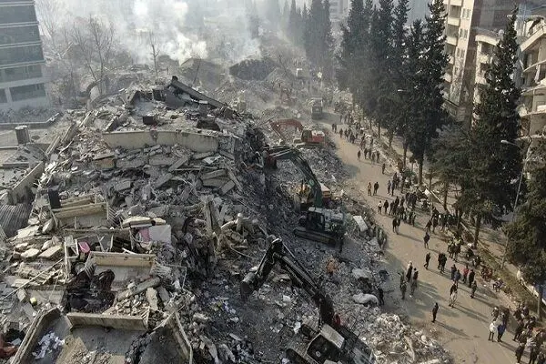 فیلم | تصاویر ترسناک از باز و بسته شدن زمین بعد از زلزله ترکیه