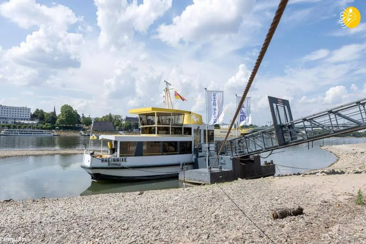تصاویر| کاهش سطح رودخانه راین و ایجاد مشکل در کشتیرانی