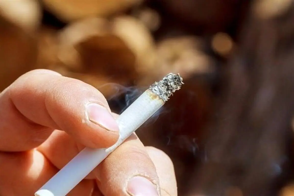 آمار تکان دهنده: 10 درصد نوجوانان سیگار می کشند