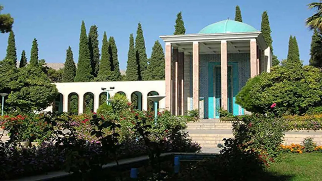 سازه آرامگاه سعدی در حال فُروریختن! + عکس