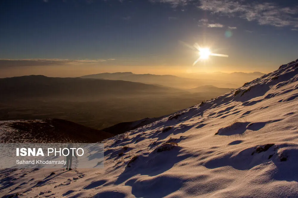 تصاویر| کوهنوردی پرچالش زمستانه در کوه‌های آذربایجان غربی