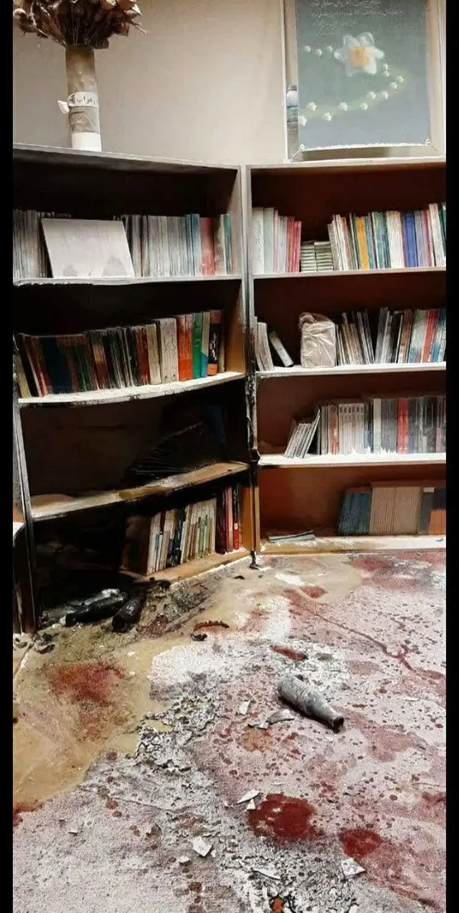 آتش سوزی شبانه در دفتر بسیج دانشجویی با کوکتل مولوتف